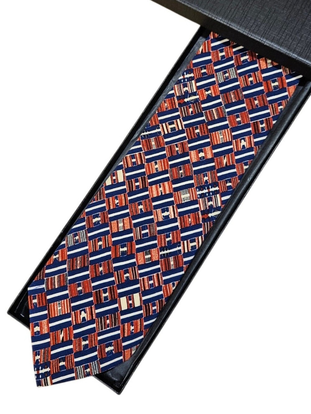 VALENTINO TIE - Picture 14 of 15